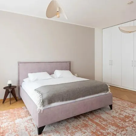 Deluxe 3 Bedrooms * プラハ